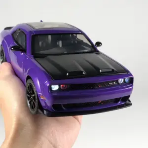 Green Dodge Challenger Hellcat Diecast Model 1:24 Scale 11 S3d64f5b6185c45aab4d3f25b44480e5cJ