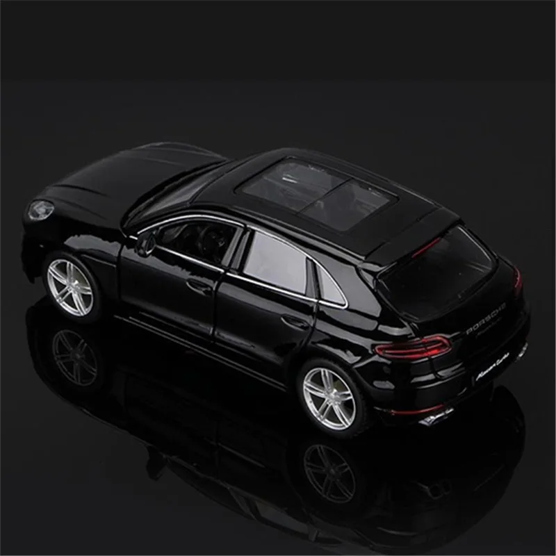 Black Porsche Macan Turbo 1:24 Diecast Model 3 Black Porsche Macan Turbo 1:24 Diecast Model - Image 3