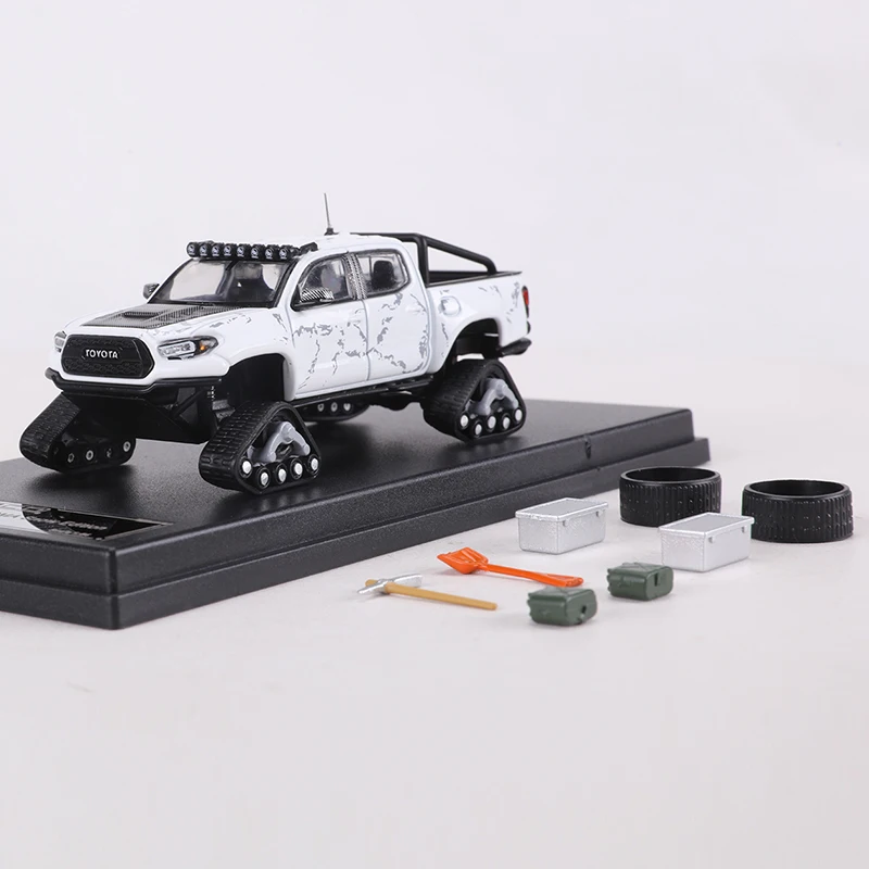 GCD 1:64 Toyota Tacoma Snow Alloy Model 2 GCD 1:64 Toyota Tacoma Snow Alloy Model - Image 2