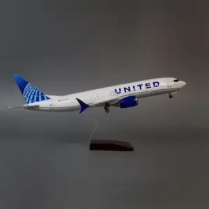 United Airlines Boeing 737 MAX Model - 47cm 7 S4063f3094cf1485e907223b929a853b7r