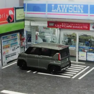 Miniature Mitsubishi Delica Takara Tomy 7cm Green 7 S4151897cbd4a44d4970a3b03caad38f0e