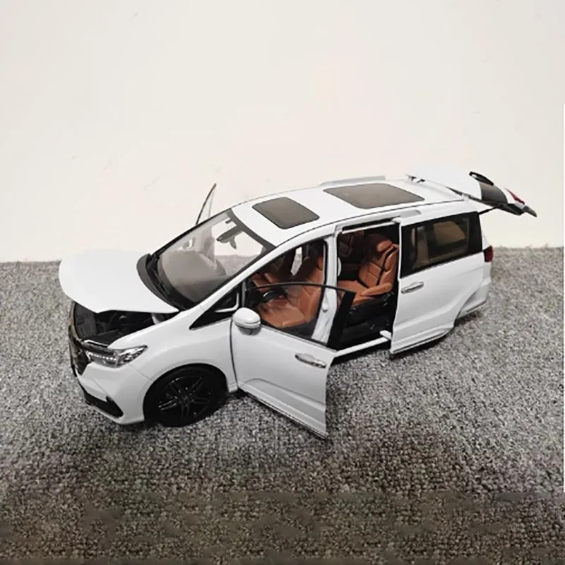 1:18 Scale Odyssey Hybrid 2022 Diecast Model 2 1:18 Scale Odyssey Hybrid 2022 Diecast Model - Image 2