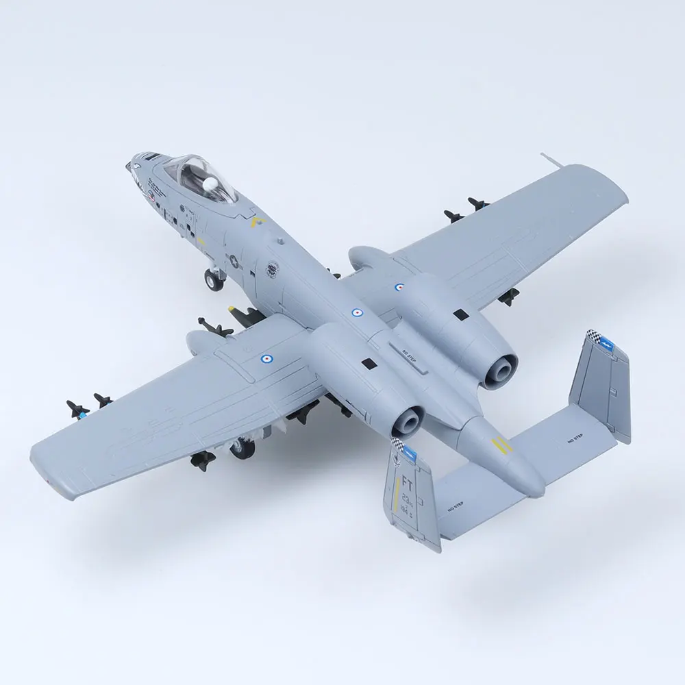 1/100 Scale A-10 Die-Cast Model Aircraft 6 1/100 Scale A-10 Die-Cast Model Aircraft - Image 6