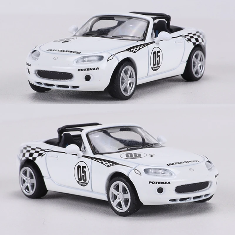 Mazda MX-5 1:64 Scale Diecast Racing Model 4 Mazda MX-5 1:64 Scale Diecast Racing Model - Image 4