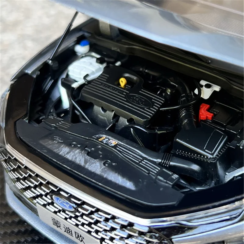 1:18 Ford Mondeo 2022 Model Replica 2 1:18 Ford Mondeo 2022 Model Replica - Image 2