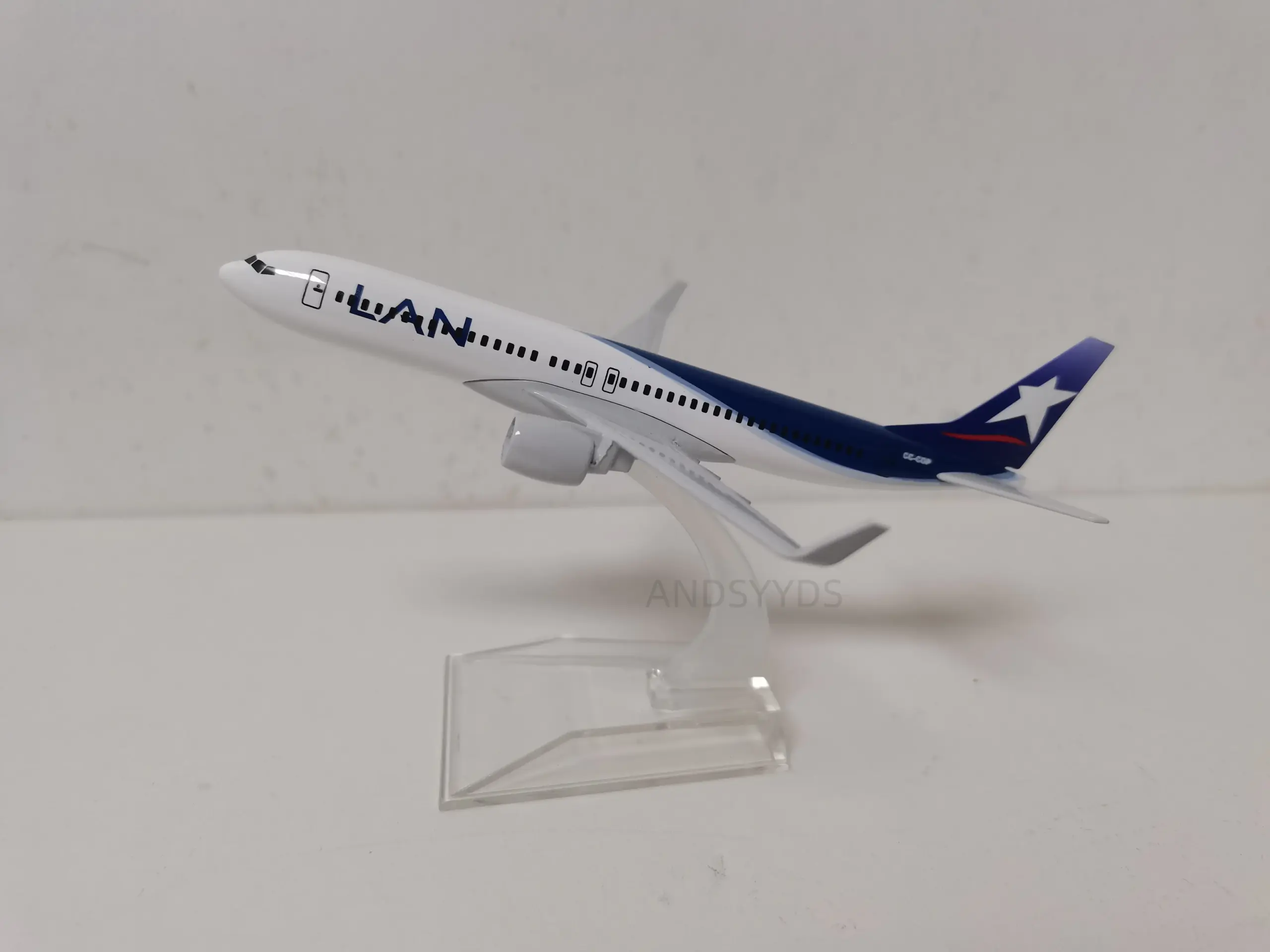 B787 Chile LAN Diecast Model Aircraft 16cm 3 B787 Chile LAN Diecast Model Aircraft 16cm - Image 3