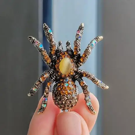 Bold Metallic Green Gem Spider Brooch 3 Bold Metallic Green Gem Spider Brooch - Image 3