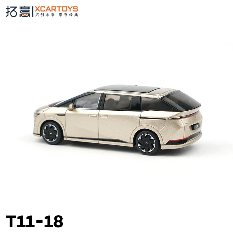 XPENG X9-Gold 1:64 Scale Diecast Model 5 XPENG X9-Gold 1:64 Scale Diecast Model - Image 5