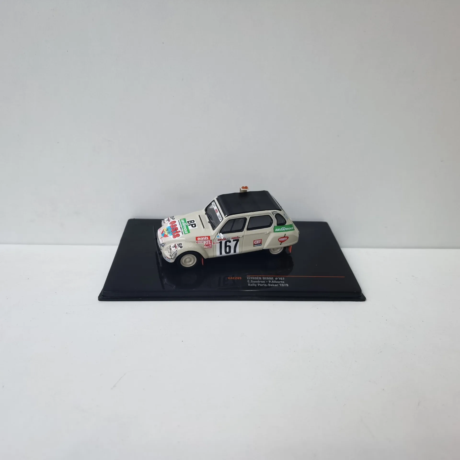 Citroën Dyane 1979 IXO 1:43 Scale Model 2 Citroën Dyane 1979 IXO 1:43 Scale Model - Image 2