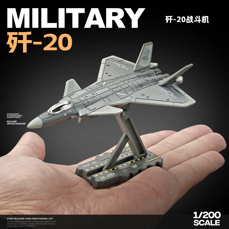 White Emperor 1:64 Diecast Aircraft Model 7 White Emperor 1:64 Diecast Aircraft Model - Image 7