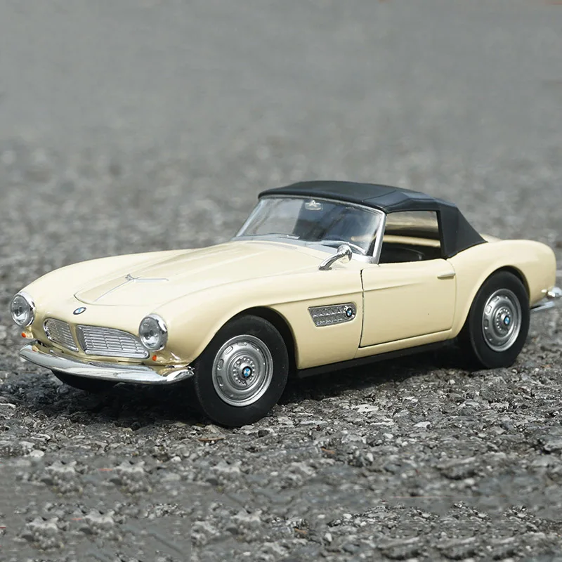 WELLY 1:24 BMW 507 Vintage Car Model 2 WELLY 1:24 BMW 507 Vintage Car Model - Image 2