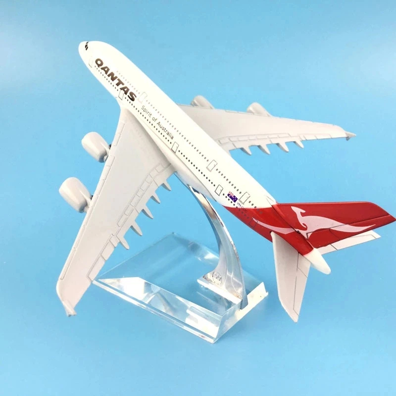 Qantas Airbus A380 Model 16cm Diecast Replica 3 Qantas Airbus A380 Model 16cm Diecast Replica - Image 3