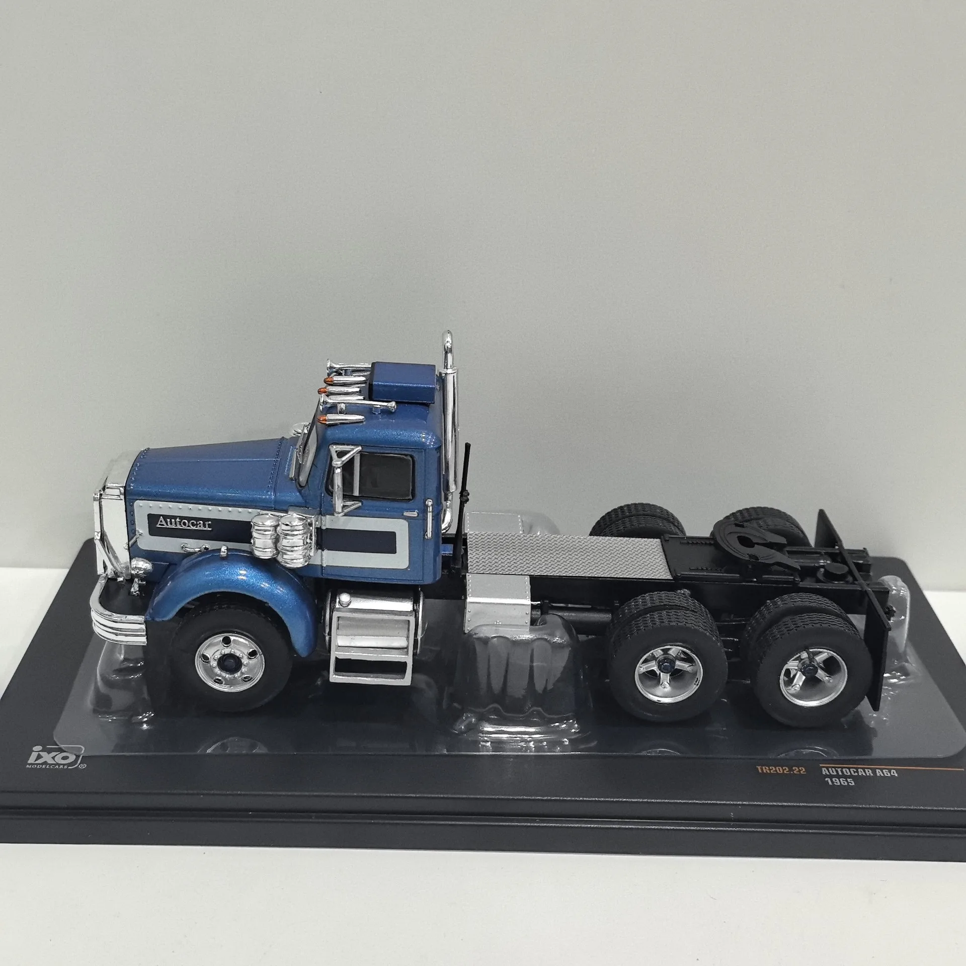 1965 Autocar A64 Diecast Model 1:43 Scale 4 1965 Autocar A64 Diecast Model 1:43 Scale - Image 4