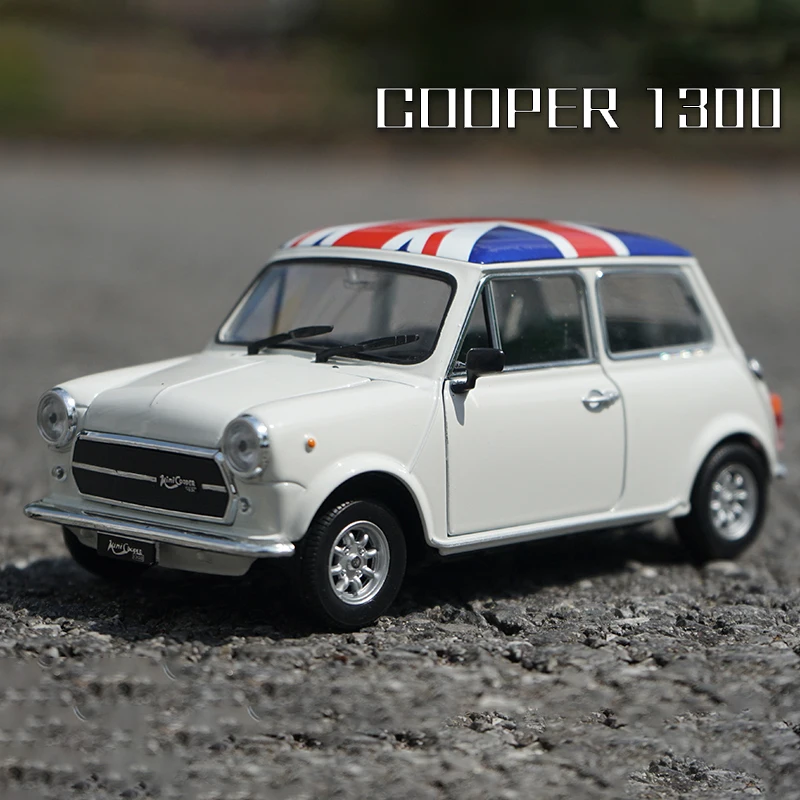 BMW MINI Cooper 1300 Diecast Model 1:24 Scale 6 BMW MINI Cooper 1300 Diecast Model 1:24 Scale - Image 6