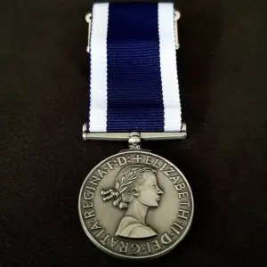 Vintage British Medal Replica with Queen Elizabeth II 9 S46d943bb4cc146d48b07cbde5bc70966g