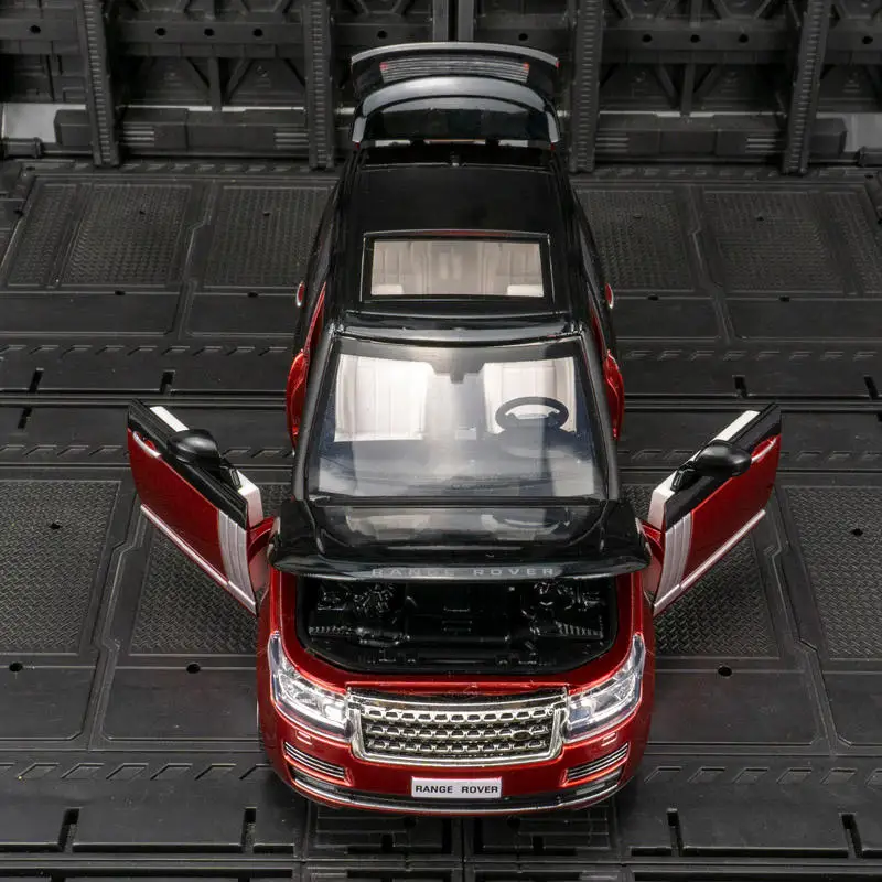 Red 1:24 Scale Range Rover Sports Diecast Model 4 Red 1:24 Scale Range Rover Sports Diecast Model - Image 4
