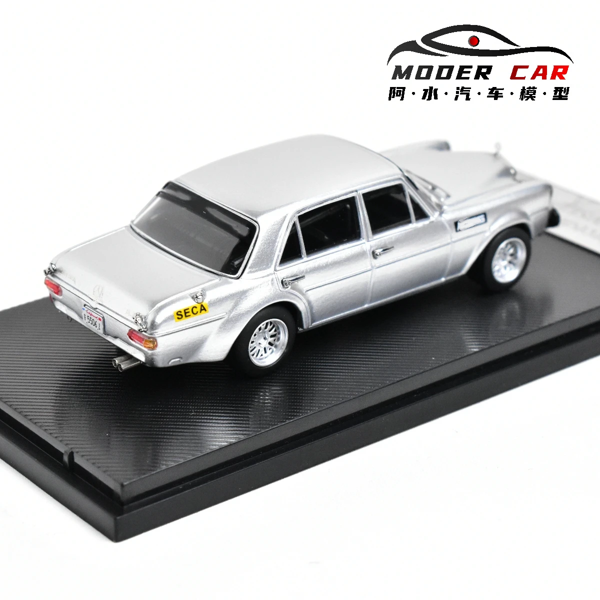 Liberty64 Mercedes-Benz 300SEL Diecast Model 6 Liberty64 Mercedes-Benz 300SEL Diecast Model - Image 6
