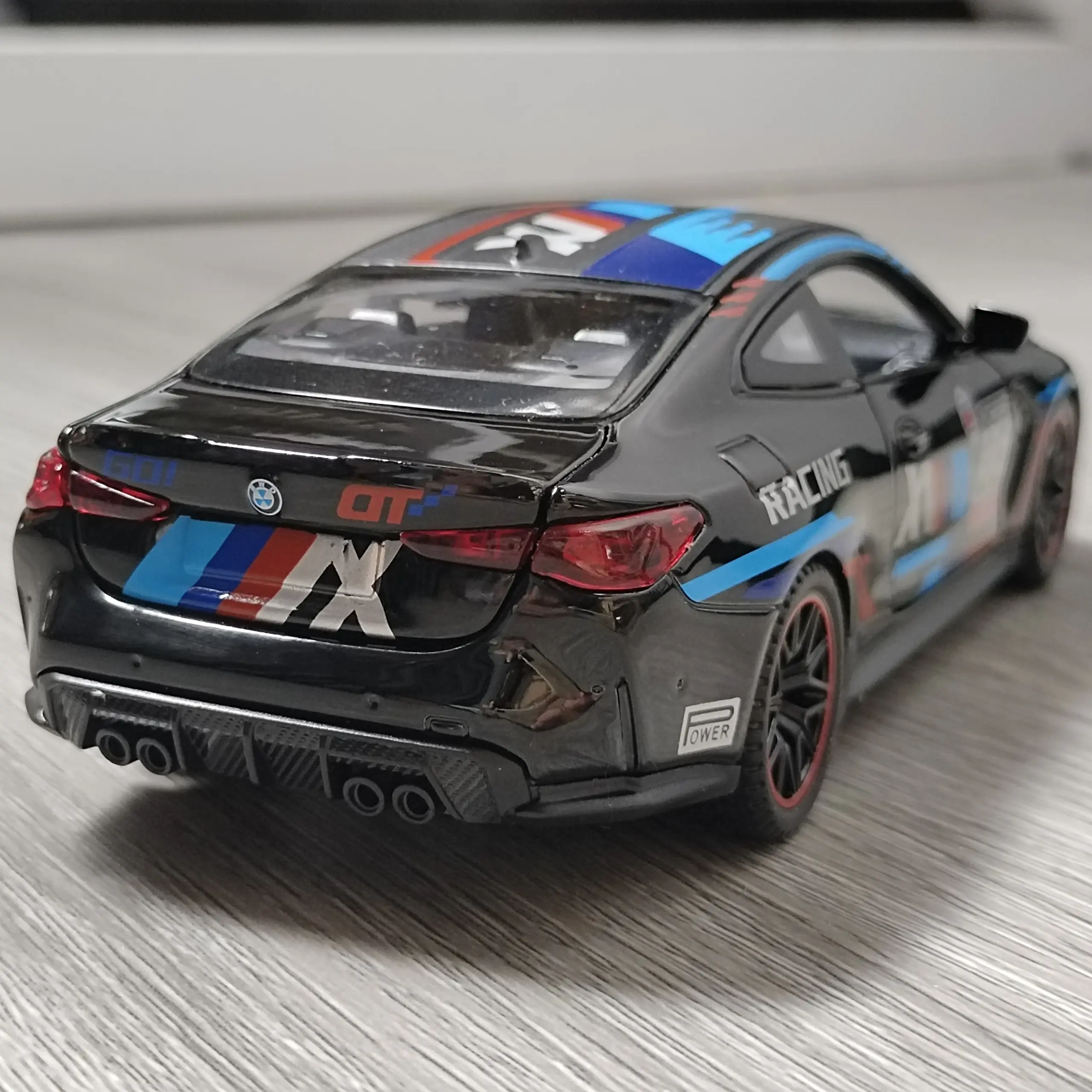 BMW M4 Track Version 1:32 Diecast Model Car 6 BMW M4 Track Version 1:32 Diecast Model Car - Image 6