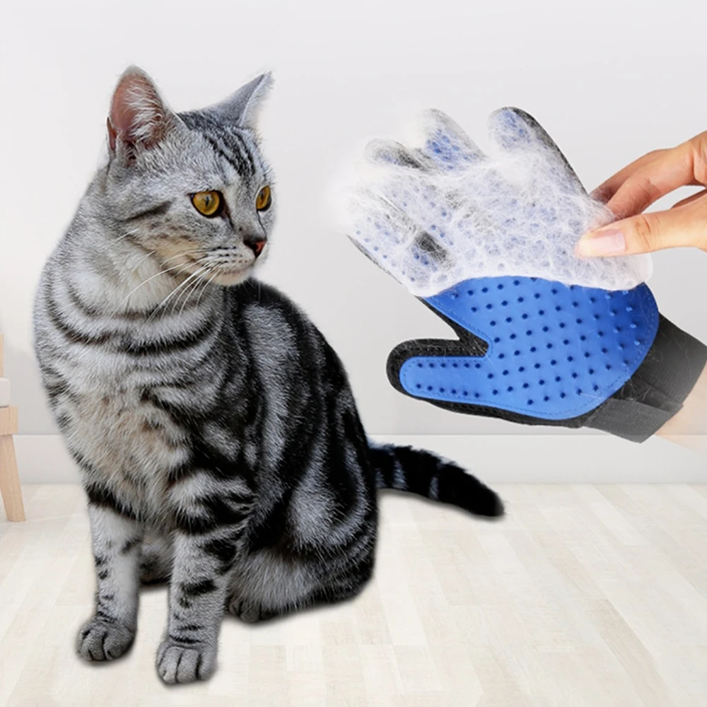 Right-Handed Pet Grooming Glove with Silicone Tips 5 Right-Handed Pet Grooming Glove with Silicone Tips - Image 5