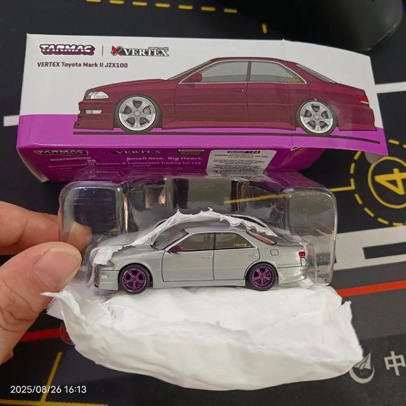Miniature Toyota Mark II JZX100 Diecast Model 7 Miniature Toyota Mark II JZX100 Diecast Model - Image 7