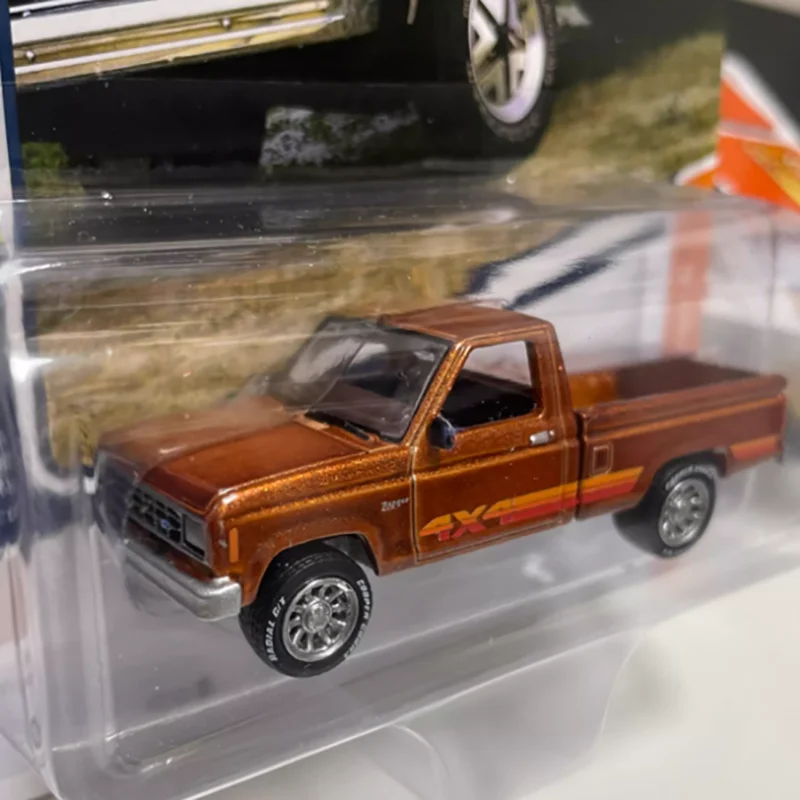 1985 Ranger XL 1/64 Diecast Pickup Model 4 1985 Ranger XL 1/64 Diecast Pickup Model - Image 4