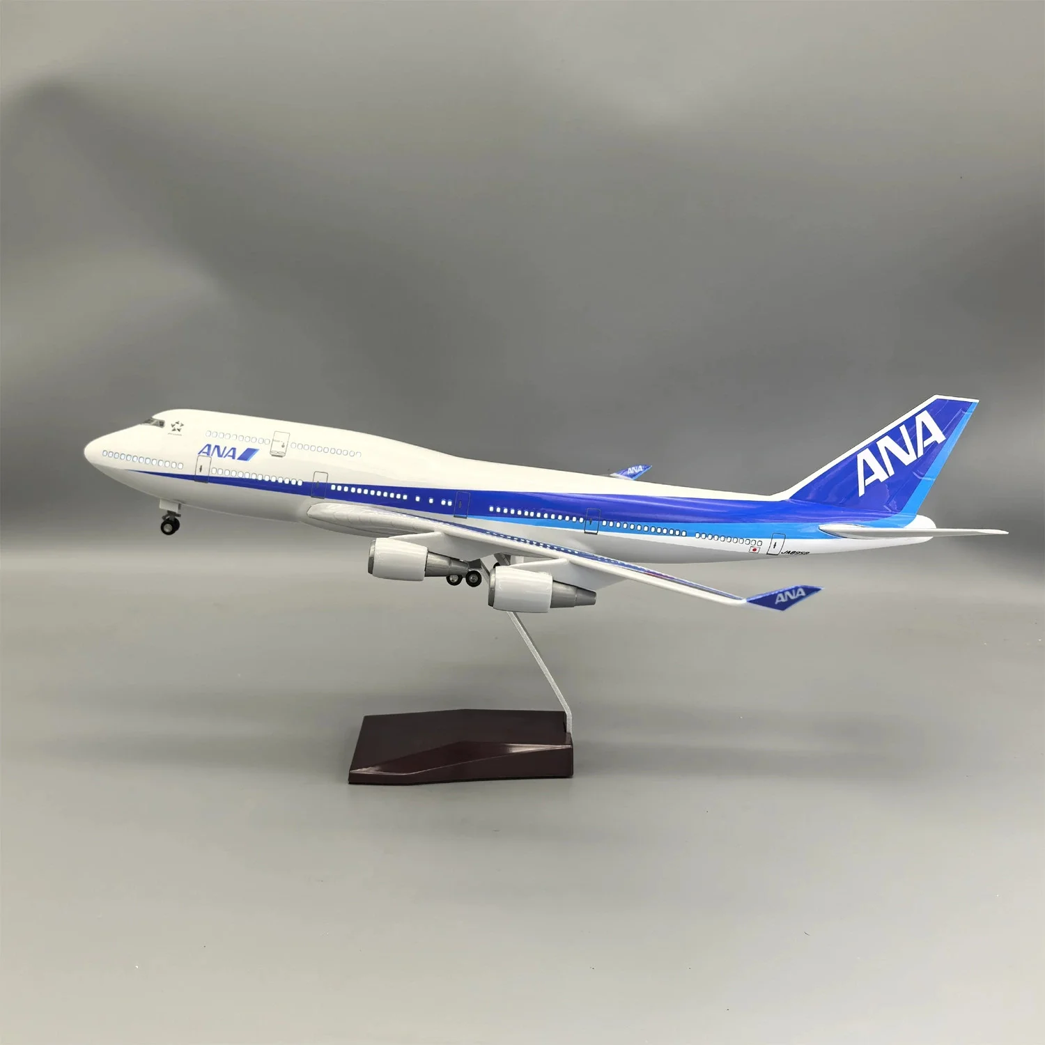 ANA Boeing 747 Model by Airbus | 1:150 Scale 3 ANA Boeing 747 Model by Airbus | 1:150 Scale - Image 3