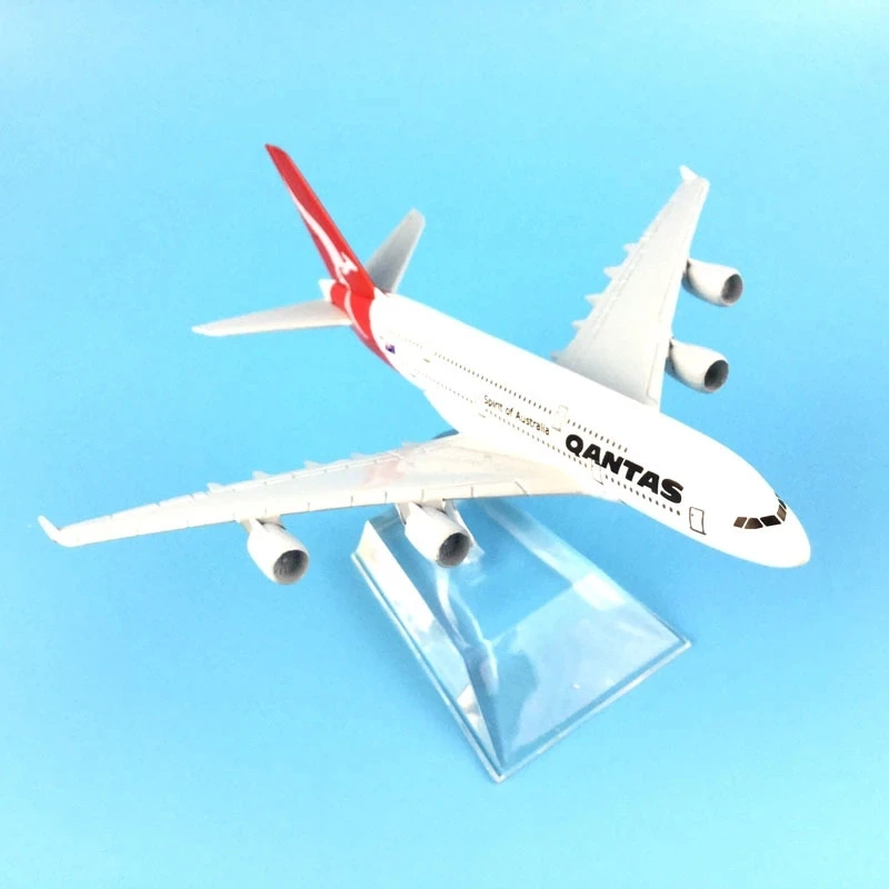 Qantas Airbus A380 Model 16cm Diecast Replica 5 Qantas Airbus A380 Model 16cm Diecast Replica - Image 5