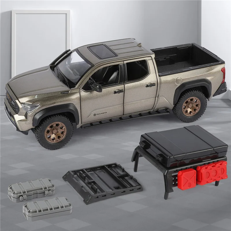 1:24 Scale Toyota Tacoma Diecast Model 6 1:24 Scale Toyota Tacoma Diecast Model - Image 6