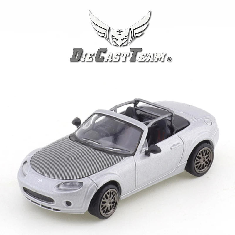 Mazda MX-5 1:64 Scale Diecast Racing Model 7 Mazda MX-5 1:64 Scale Diecast Racing Model - Image 7