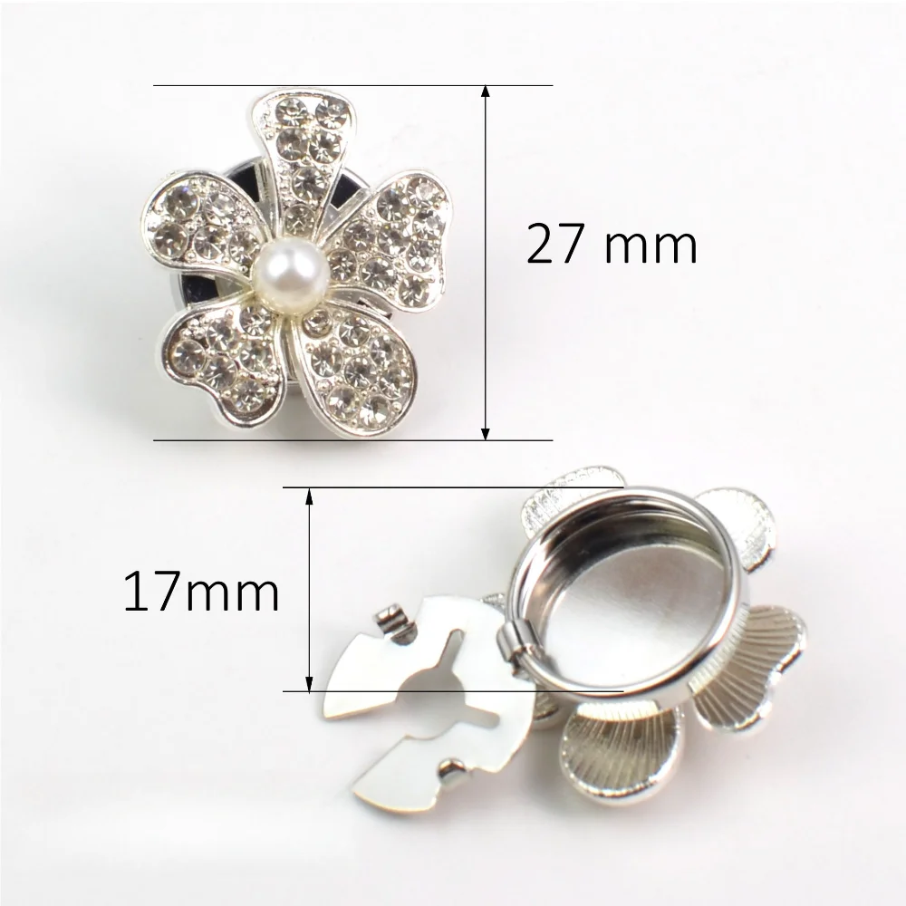 Floral Four-Leaf Clove Cufflinks Set 2 Floral Four-Leaf Clove Cufflinks Set - Image 2