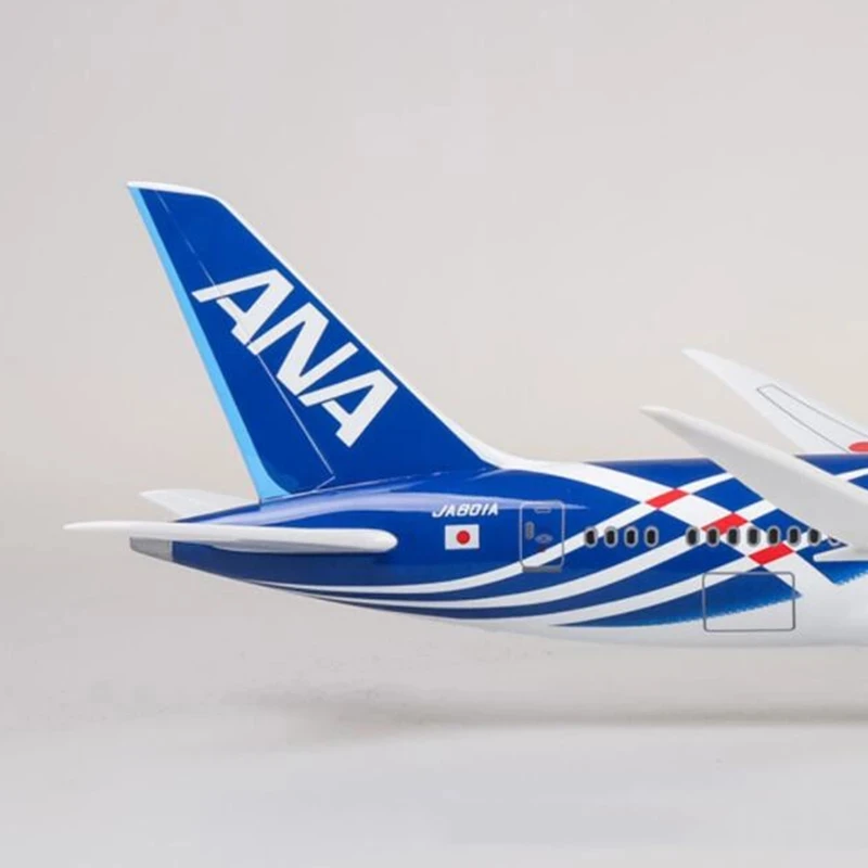 Boeing 787 1/130 Scale Diecast Model Aircraft 6 Boeing 787 1/130 Scale Diecast Model Aircraft - Image 6
