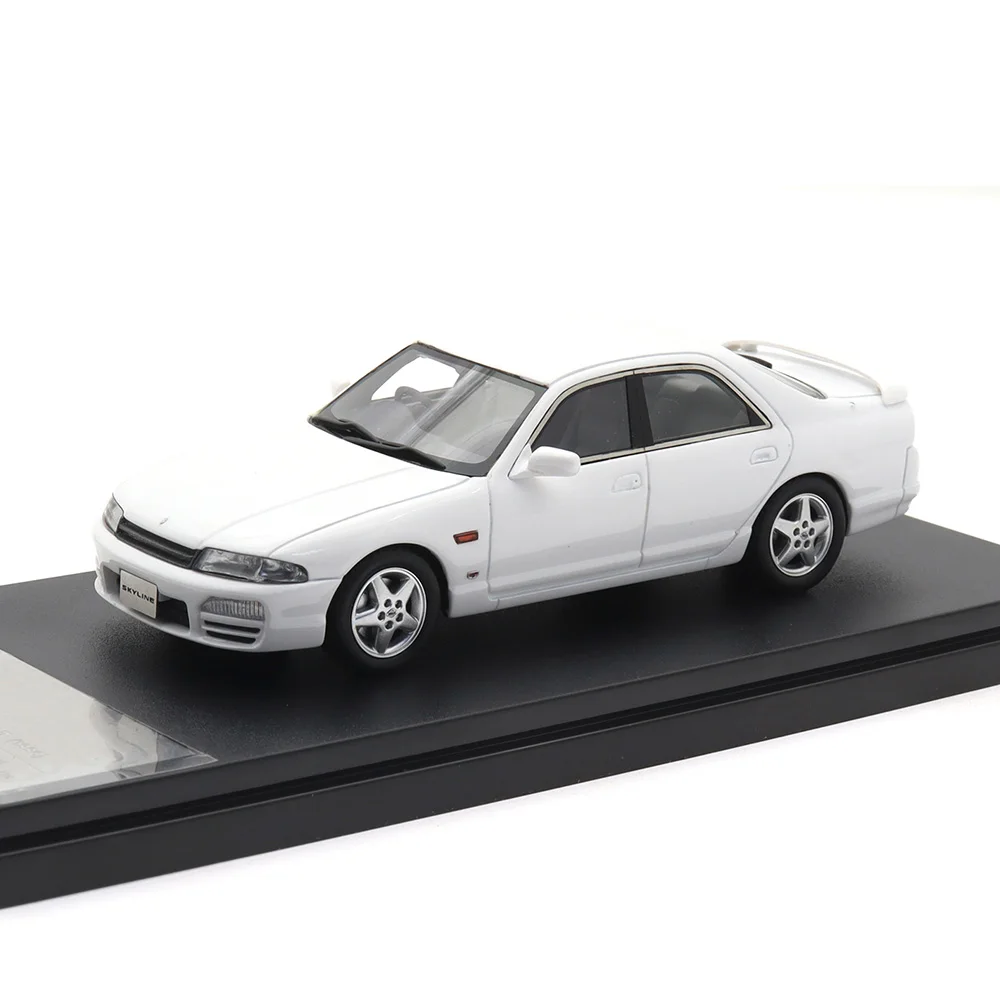 Black Nissan Skyline 1996 Model Collectible 6 Black Nissan Skyline 1996 Model Collectible - Image 6