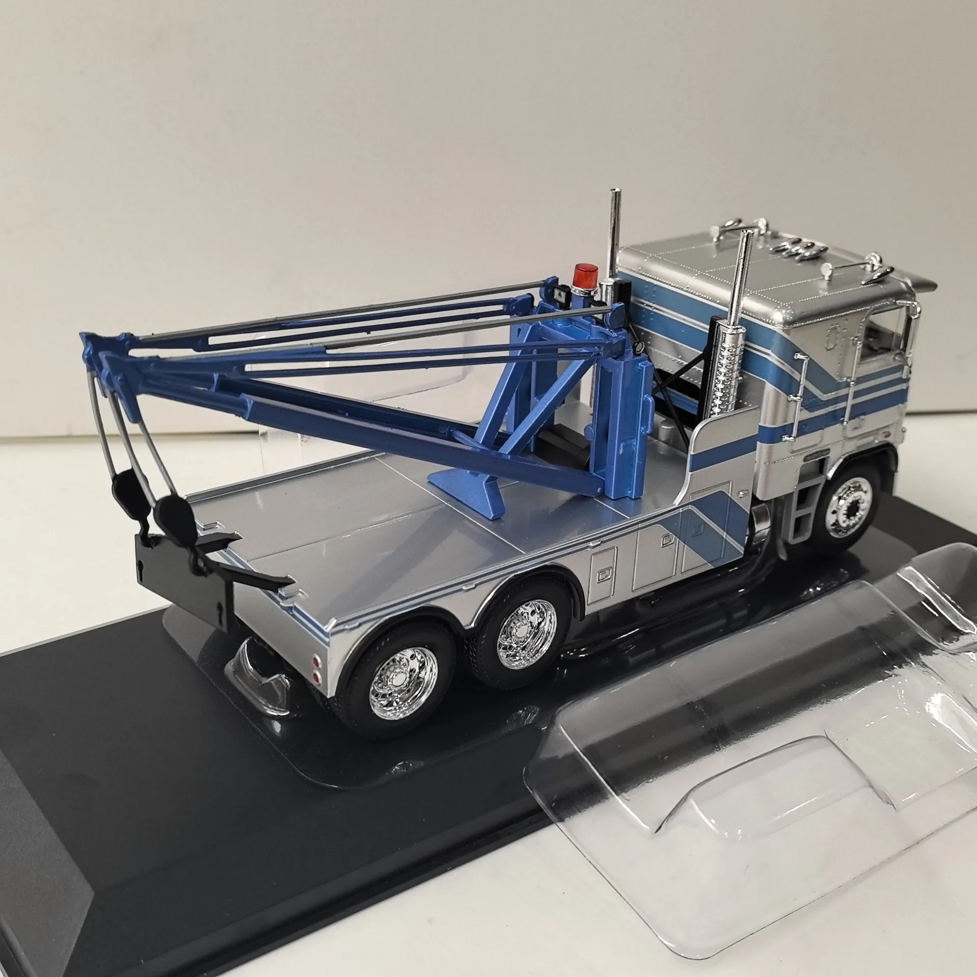 Freightliner FLA 9664 Container Crane Model 6 Freightliner FLA 9664 Container Crane Model - Image 6