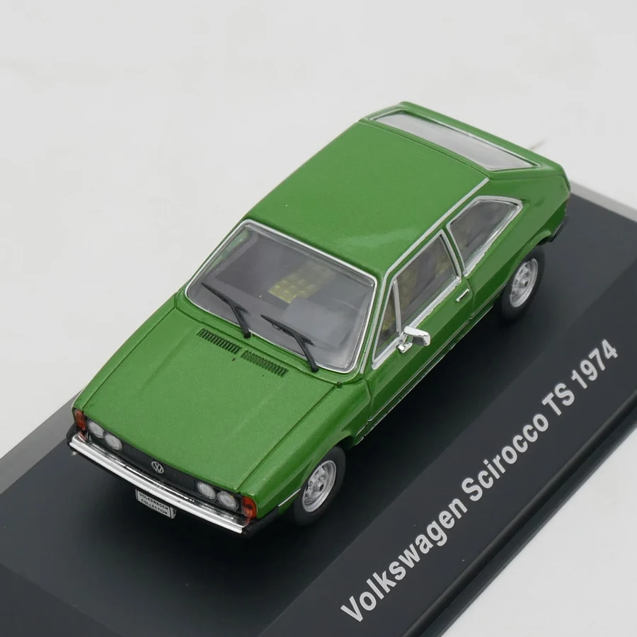 Vintage Green Volkswagen Scirocco TS 1974 Model 5 Vintage Green Volkswagen Scirocco TS 1974 Model - Image 5