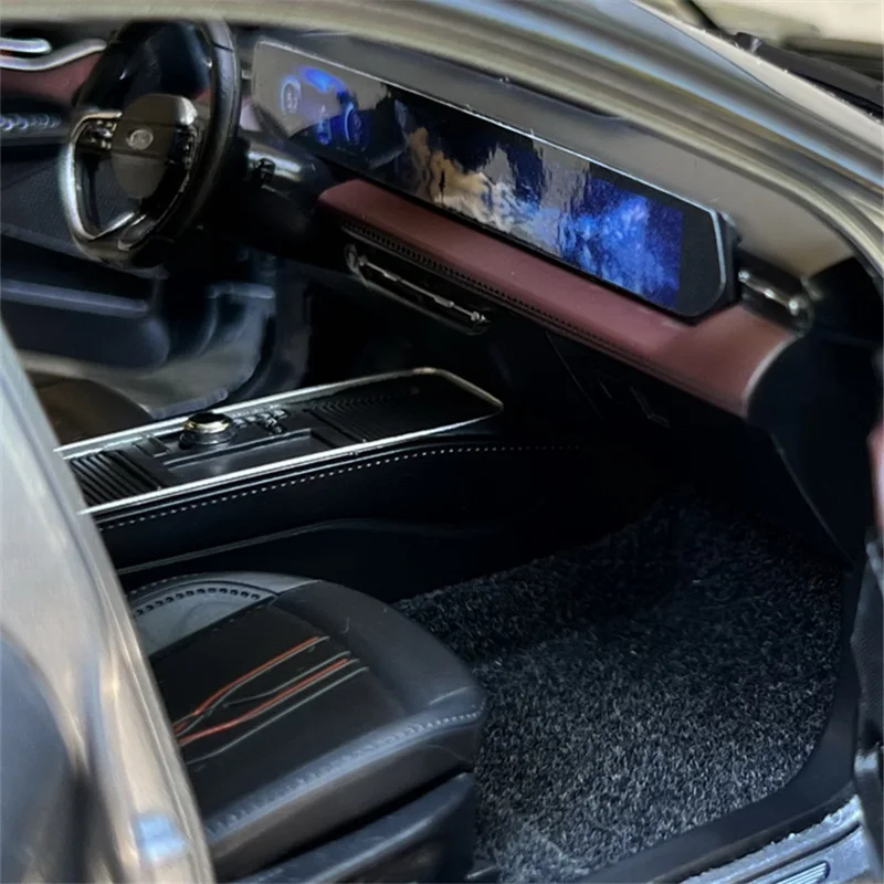 1:18 Ford Mondeo 2022 Model Replica 5 1:18 Ford Mondeo 2022 Model Replica - Image 5