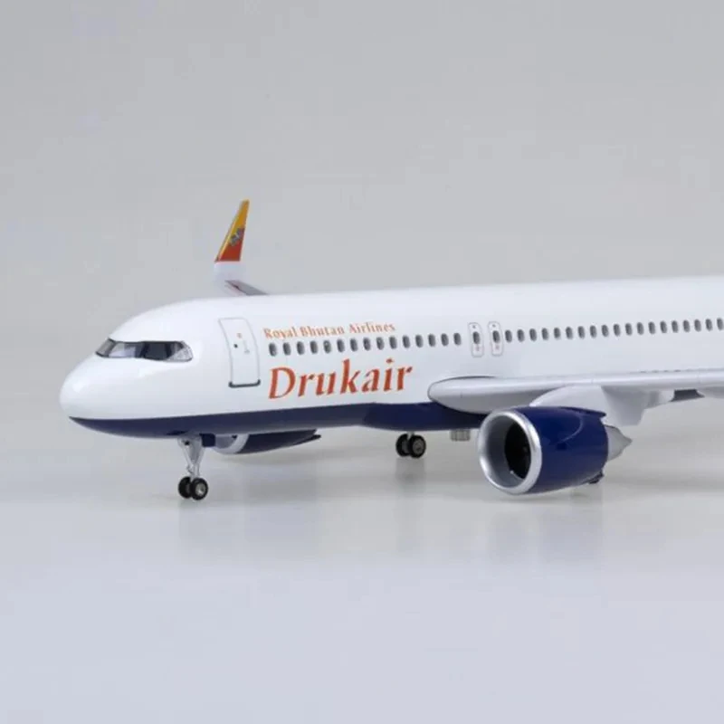 A320 Bhutan Airlines Resin Model with Lights 5 A320 Bhutan Airlines Resin Model with Lights - Image 5