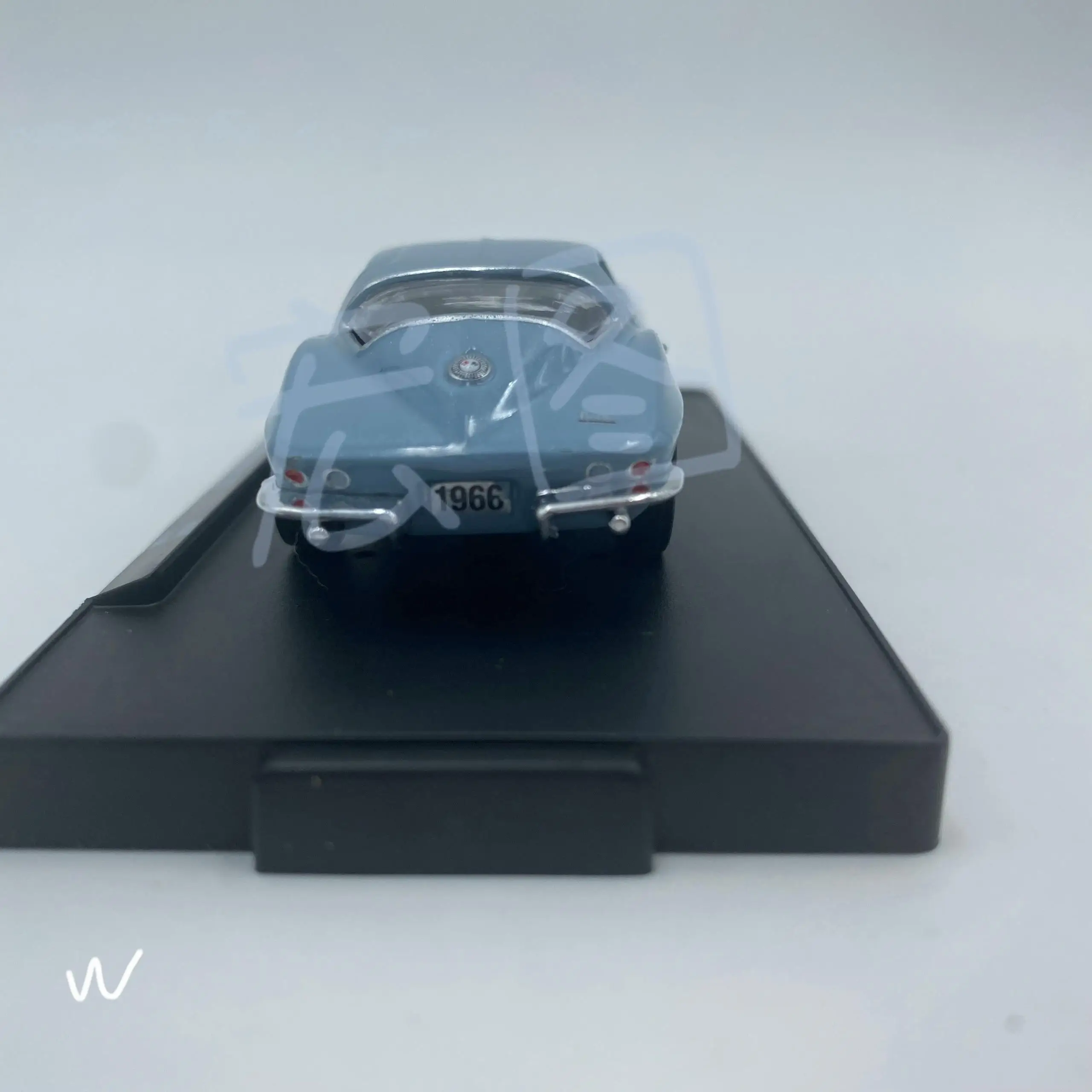 Vintage 1966 Chevrolet Corvette 427 Diecast Model 5 Vintage 1966 Chevrolet Corvette 427 Diecast Model - Image 5