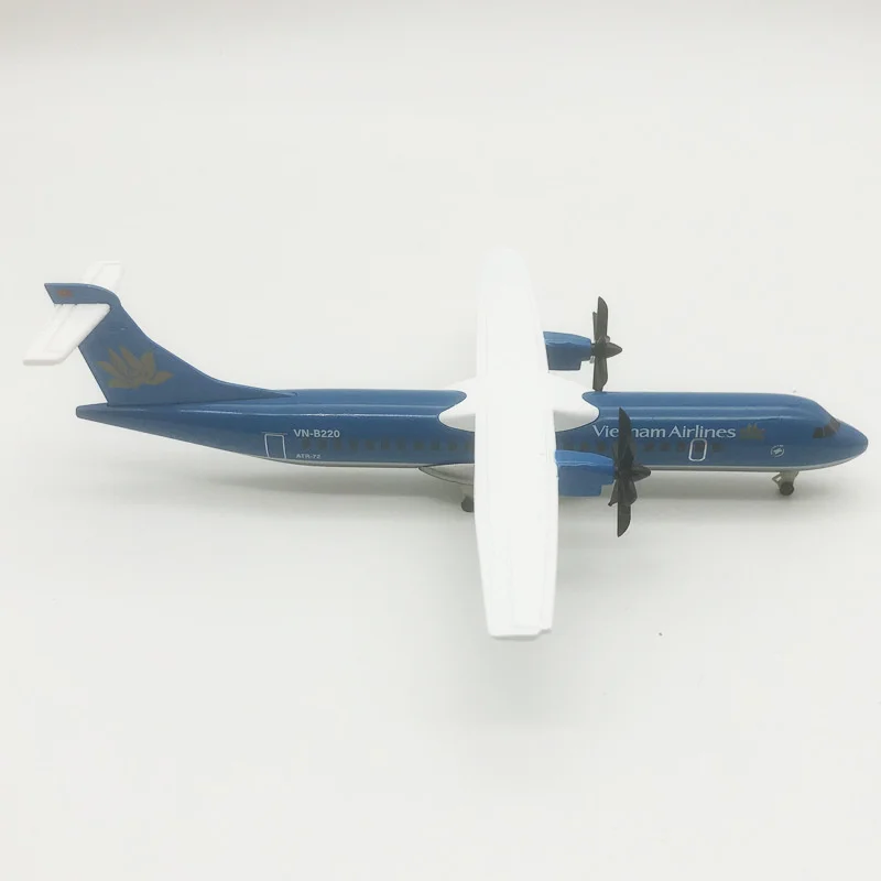 Vietnam Airlines ATR Model Collectible Display Piece 3 Vietnam Airlines ATR Model Collectible Display Piece - Image 3