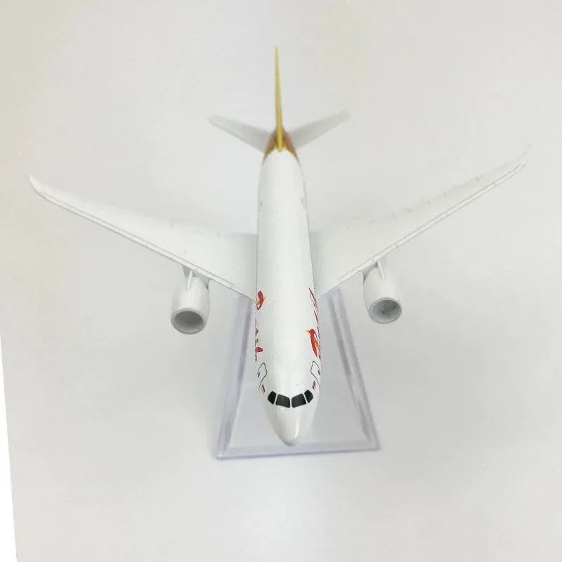 Batik Air B787 Model - 16cm Alloy Resin Display 4 Batik Air B787 Model - 16cm Alloy Resin Display - Image 4