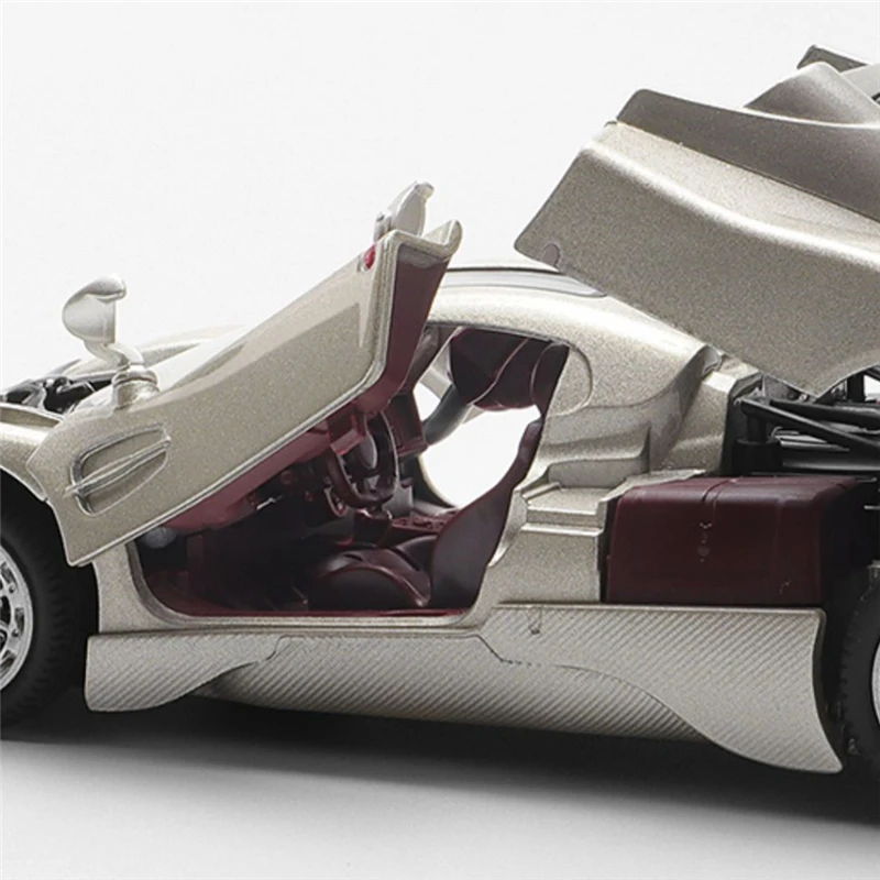 Pagani Utopia 1:32 Diecast Model in Multiple Colors 6 Pagani Utopia 1:32 Diecast Model in Multiple Colors - Image 6