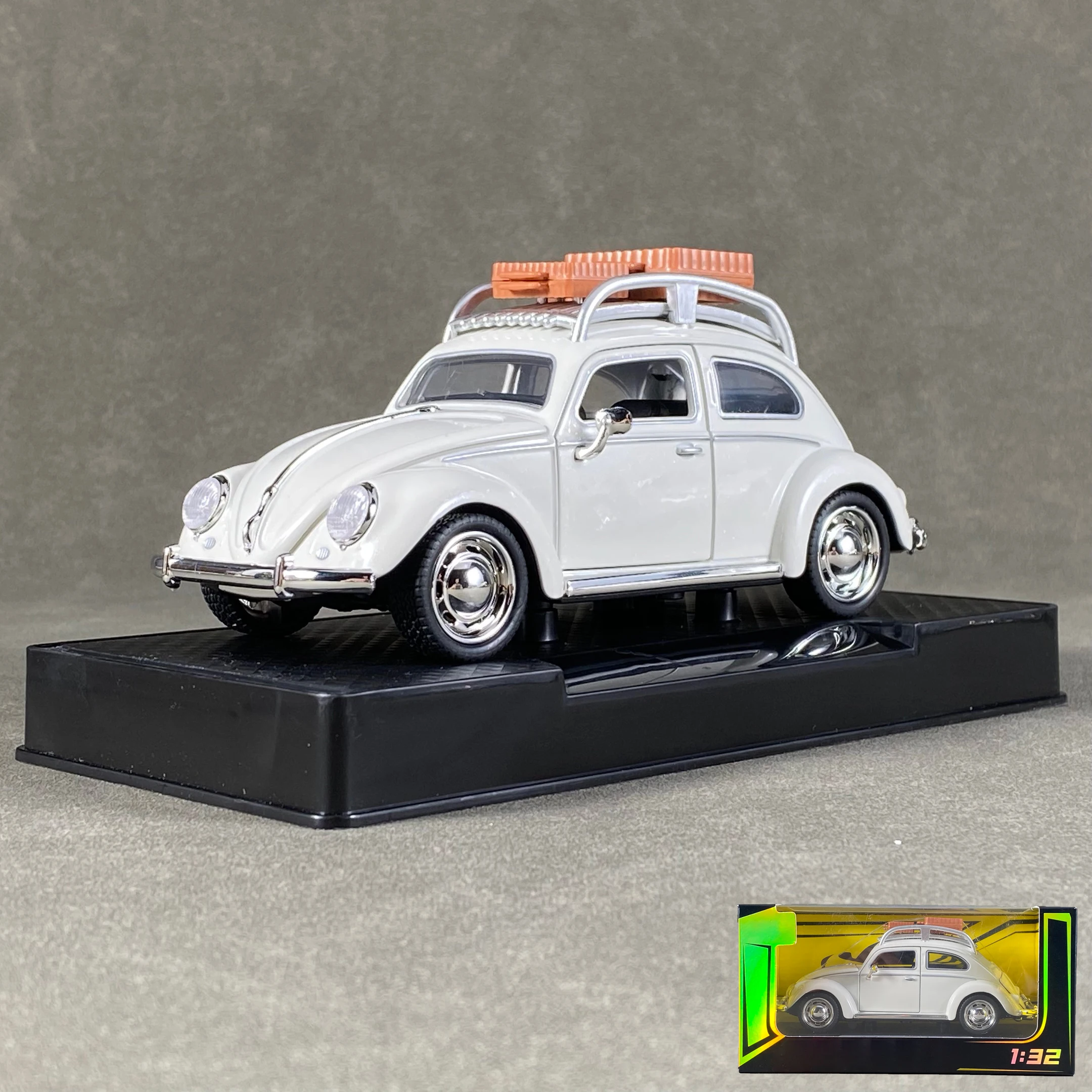 1:32 Scale Vintage Volkswagen Beetle Diecast Model 9 1:32 Scale Vintage Volkswagen Beetle Diecast Model - Image 9