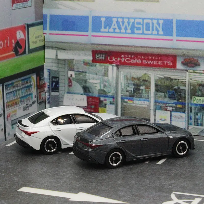 1:64 Lexus IS 350 F SPORT Diecast Replica 3 1:64 Lexus IS 350 F SPORT Diecast Replica - Image 3