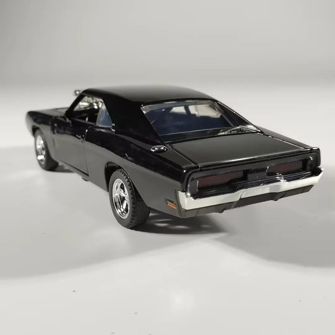 1970 Dodge Charger Diecast Muscle Car Model 6 1970 Dodge Charger Diecast Muscle Car Model - Image 6
