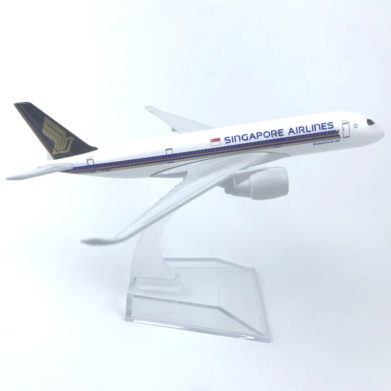Airbus A350 Diecast Model 16cm with Stand 3 Airbus A350 Diecast Model 16cm with Stand - Image 3
