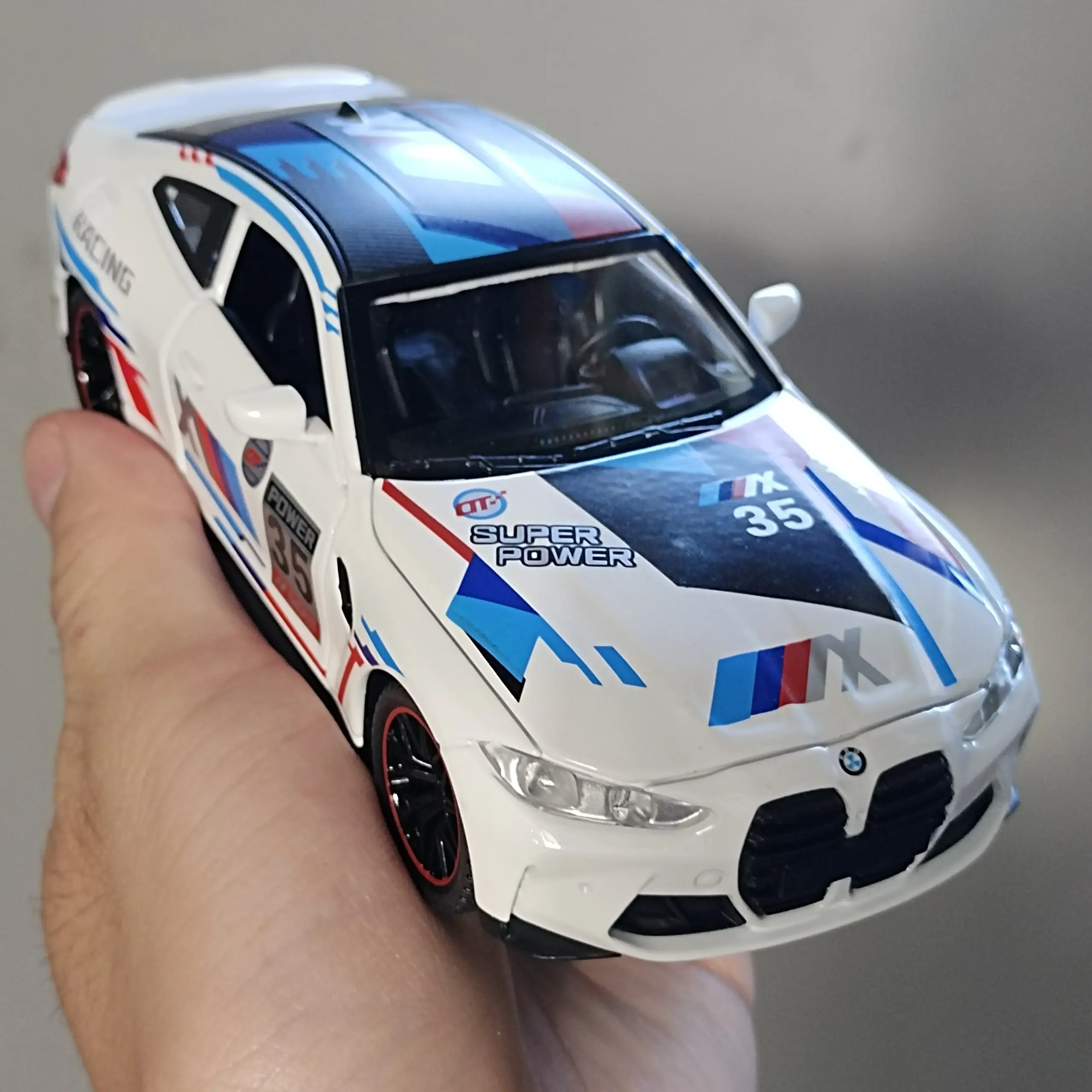 BMW M4 Track Version 1:32 Diecast Model Car 5 BMW M4 Track Version 1:32 Diecast Model Car - Image 5