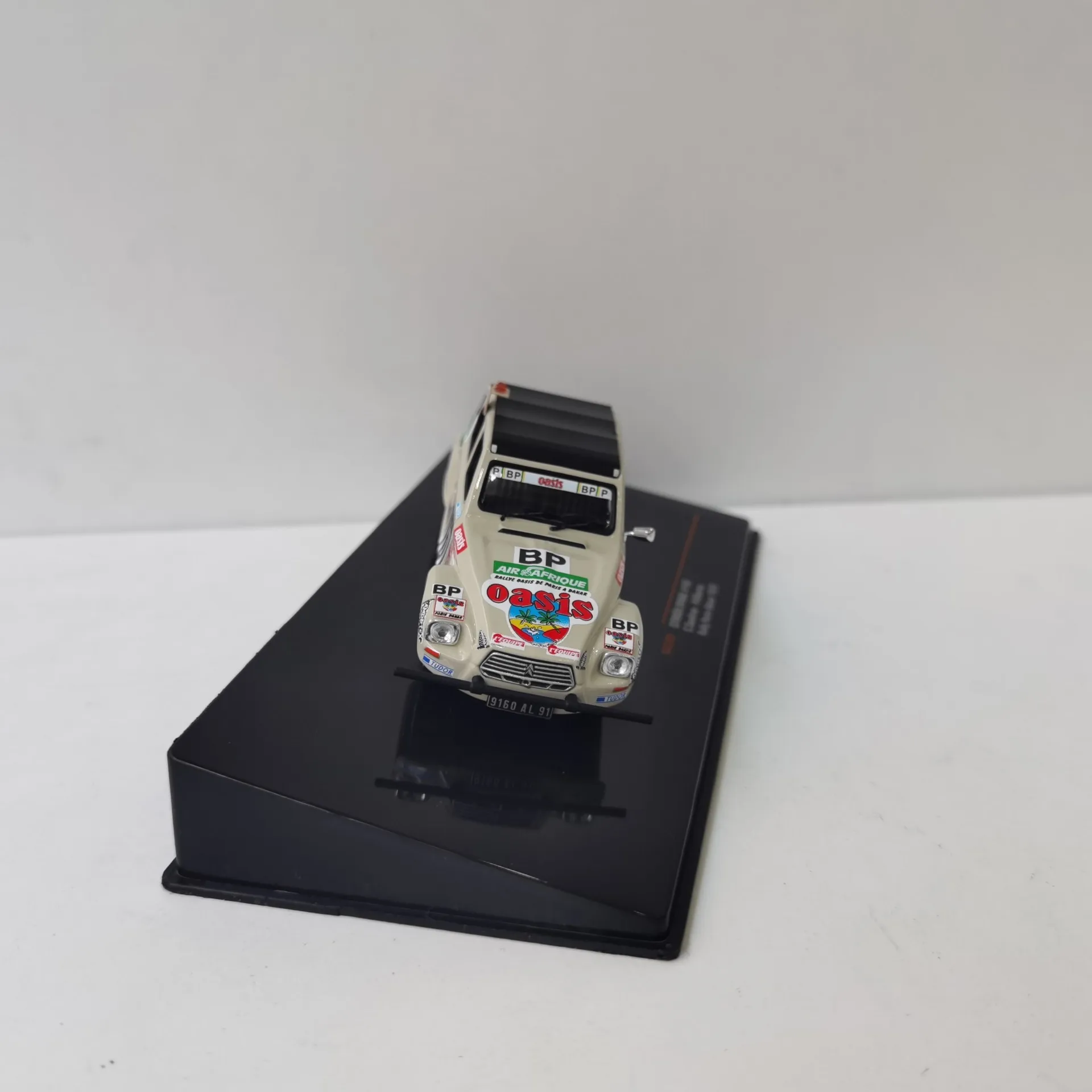 Citroën Dyane 1979 IXO 1:43 Scale Model 4 Citroën Dyane 1979 IXO 1:43 Scale Model - Image 4