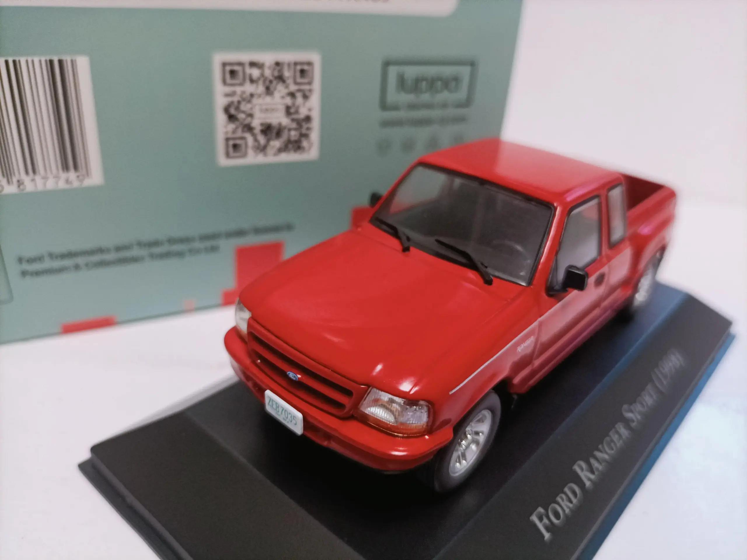 Ford Ranger Sport 1:43 Diecast Model by Maisto 4 Ford Ranger Sport 1:43 Diecast Model by Maisto - Image 4
