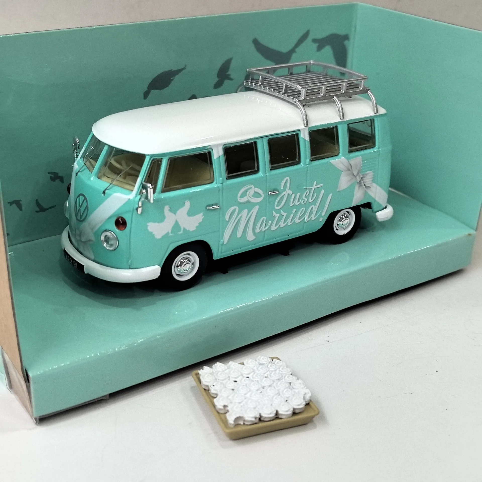 Vintage Mint Green VW T1 1/43 Diecast Model 3 Vintage Mint Green VW T1 1/43 Diecast Model - Image 3