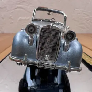 Vintage 1950 Mercedes 170S Model by Welly 10 S5a6efb7cf87144e096b423b152dbb256c