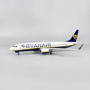Ryanair B737 47cm Model with LED Lights 8 S5a7e7e04bb104dc282e5d94ffcfc2f1c9